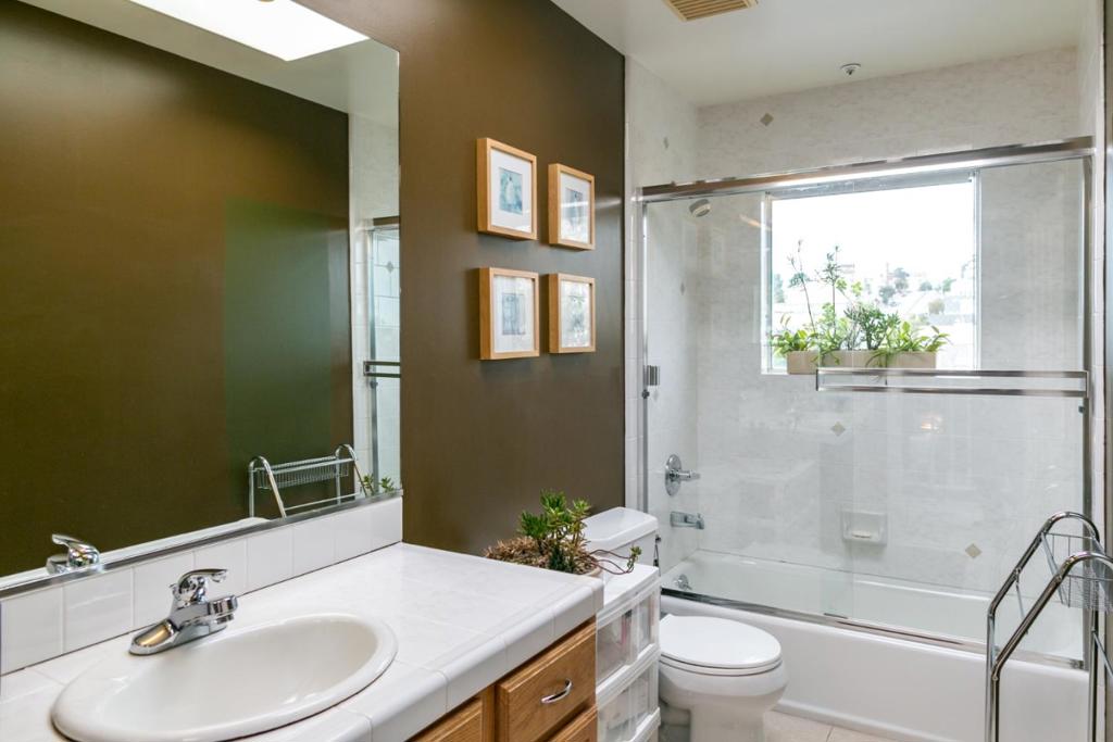 Residential Lease for rent at 1243 De Haro Street, San Francisco, San Francisco County CA featuring 3 beds and 4 baths