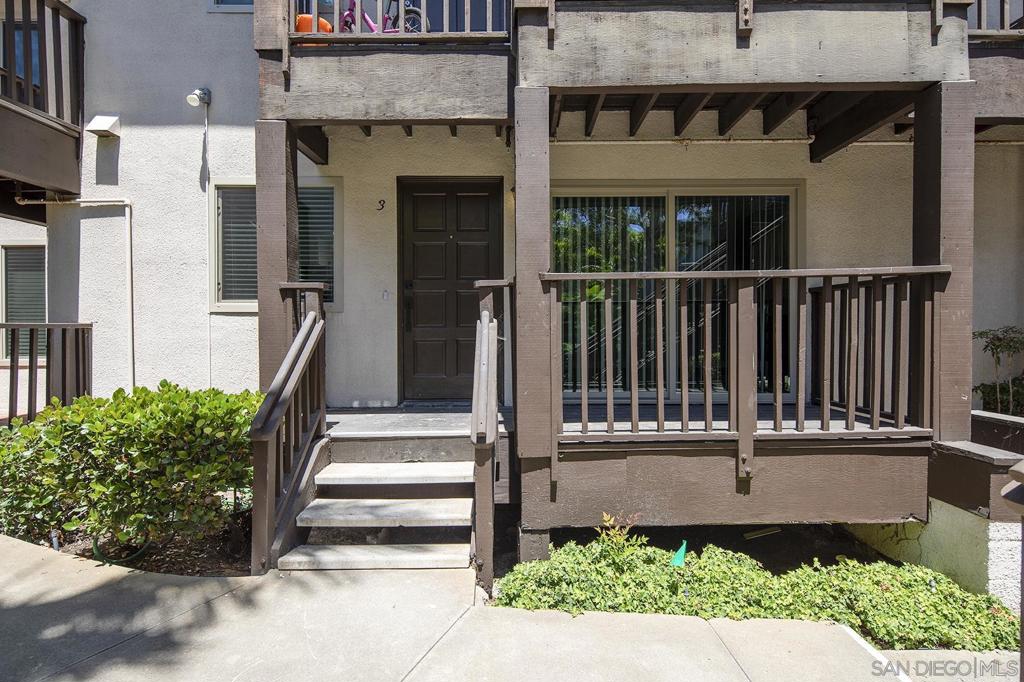 Residential Lease for rent at 7601 Eads Ave, La Jolla, San Diego County CA featuring 2 beds and 2 baths