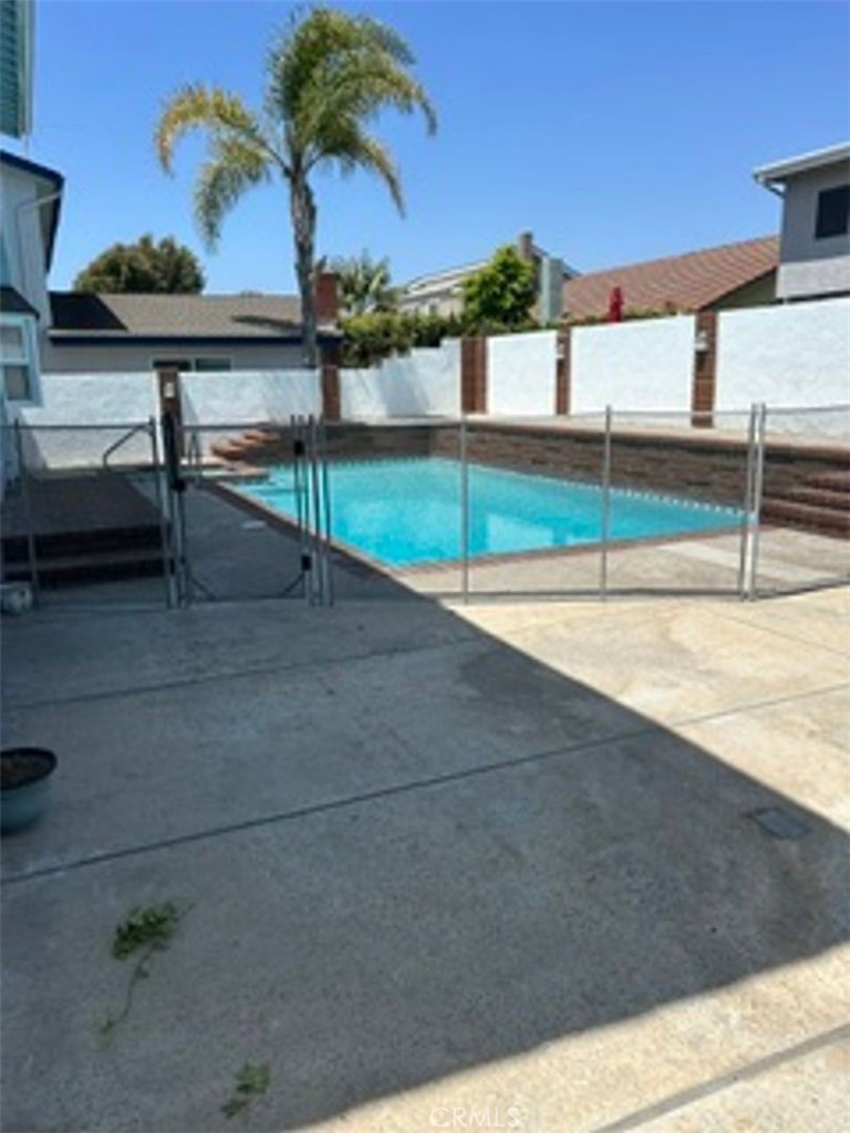 Residential Lease for rent at 8591 Naples, Huntington Beach, Orange County, CA featuring 4 beds and 3 baths