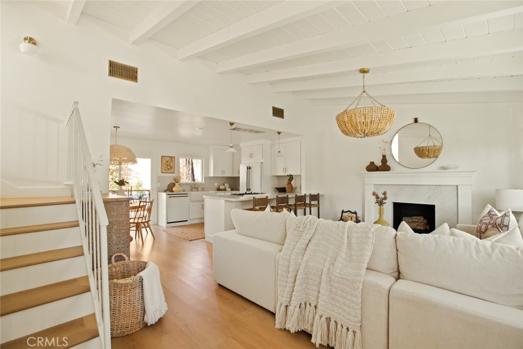 Residential Lease for rent at 27085 Calle Dolores, Dana Point, Orange County, CA featuring 3 beds and 2 baths