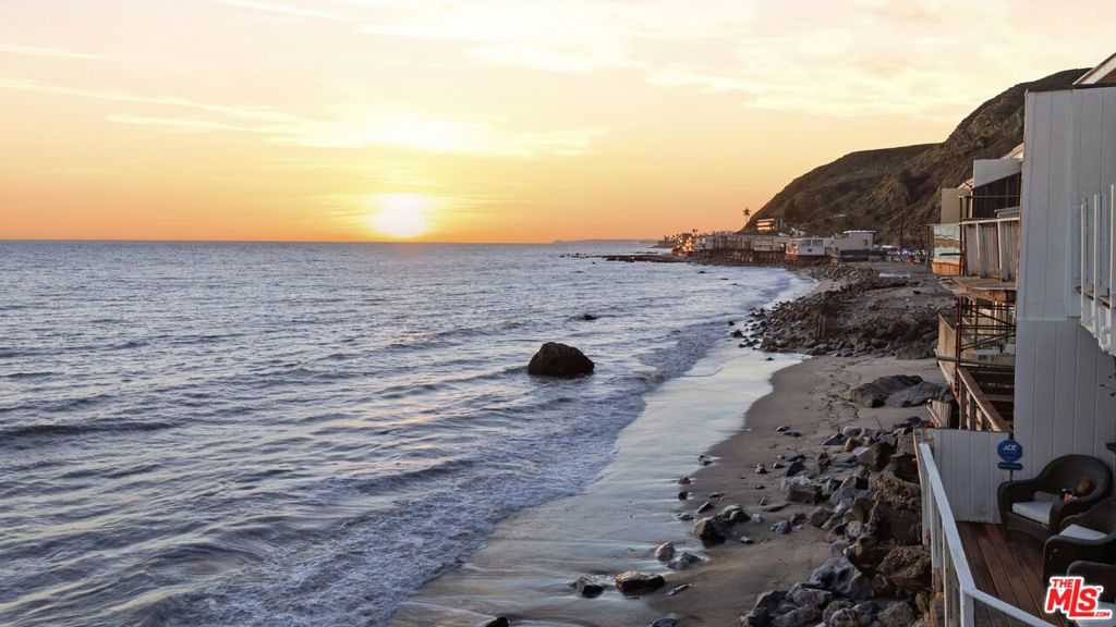 Residential Lease for rent at 20456 Pacific Coast Highway, Malibu, Los Angeles County, CA featuring 3 beds and 3 baths