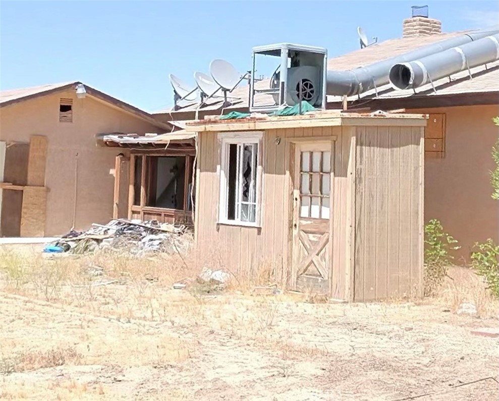 Active for sale at Phelan, CA, Phelan, CA CA and 4 baths