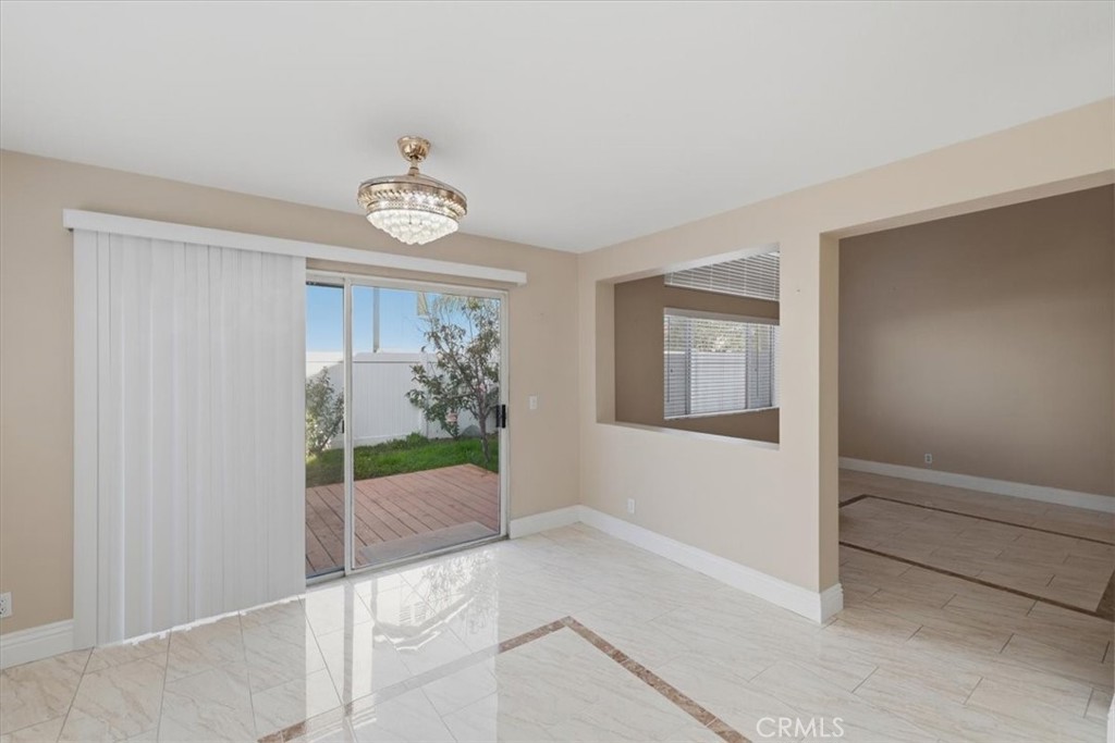 Single Family Residence for rent at 930 Primrose, Corona, CA featuring 3 beds and 3 baths