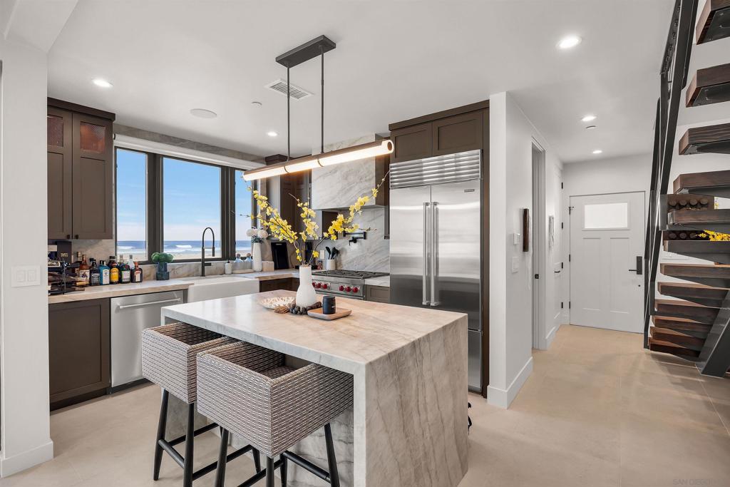 Residential for sale at 3865 Ocean Front Walk, San Diego CA featuring 2 beds and 3 baths