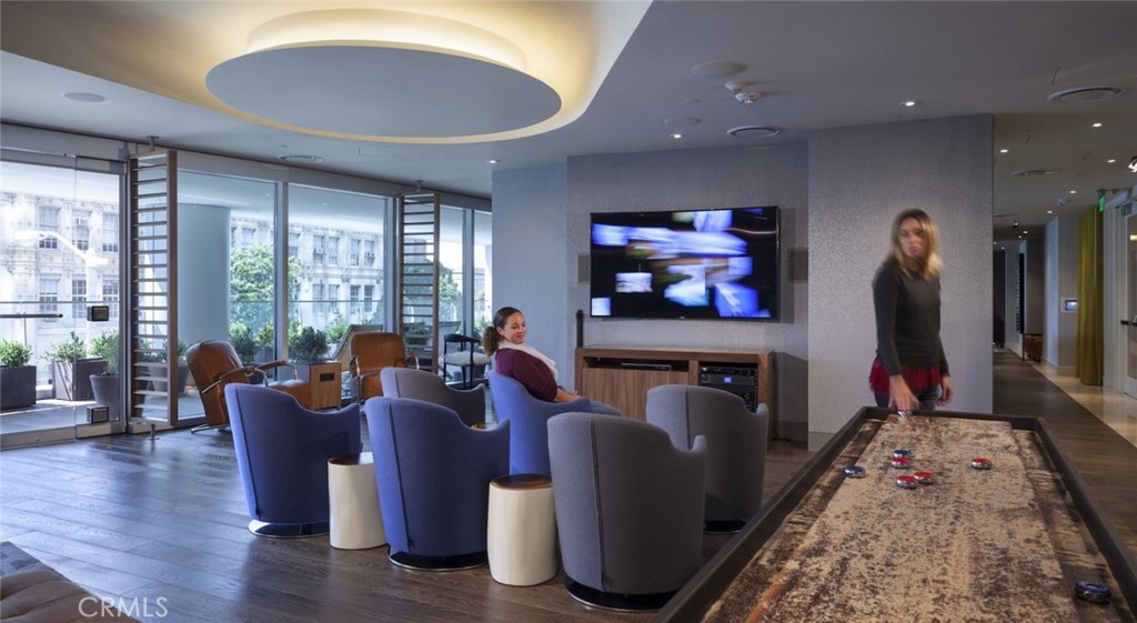 Residential Lease for rent at 100 Van Ness Avenue 814, San Francisco, San Francisco County CA featuring 1 bed and 1 bath