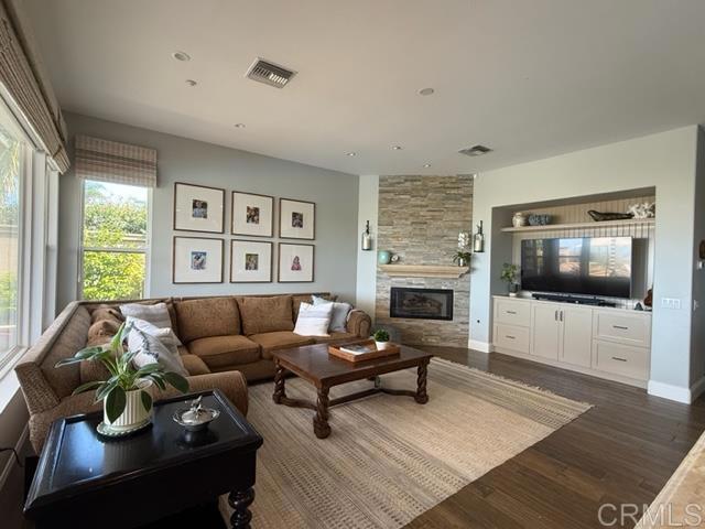 Residential Lease for rent at 542 Hidden Ridge Court, Encinitas, San Diego County CA featuring 4 beds and 3 baths