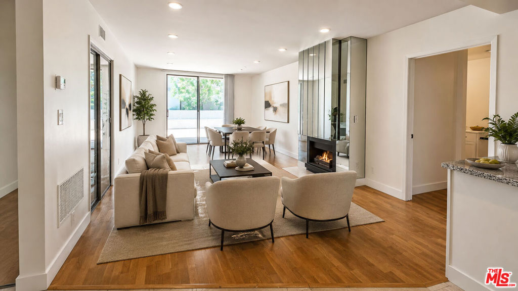 Residential Lease for rent at 1401 Valley View Road 115, Glendale, Los Angeles County, CA featuring 2 beds and 2 baths