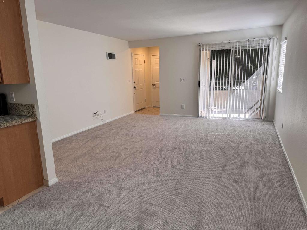 Residential Lease for rent at 770 Paso De Luz 266, Chula Vista, San Diego County CA featuring 1 bed and 1 bath