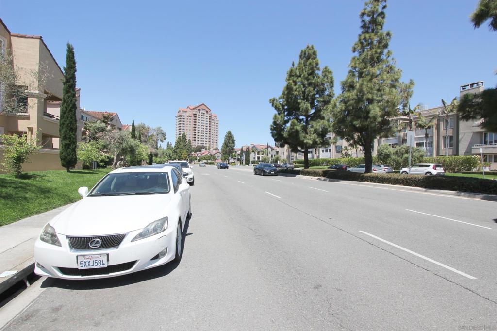 Condominium for sale at 3967 Nobel 249, San Diego, CA and 1 bath