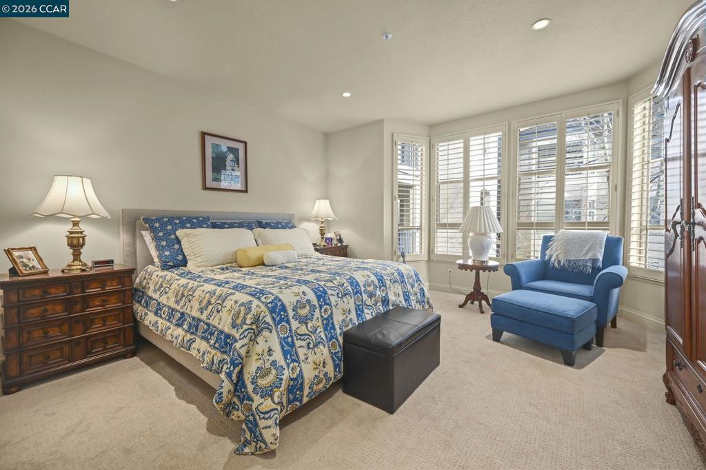 Condominium for sale at 5920 Horsemans Canyon 1B, Walnut Creek, CA featuring 2 beds and 2 baths