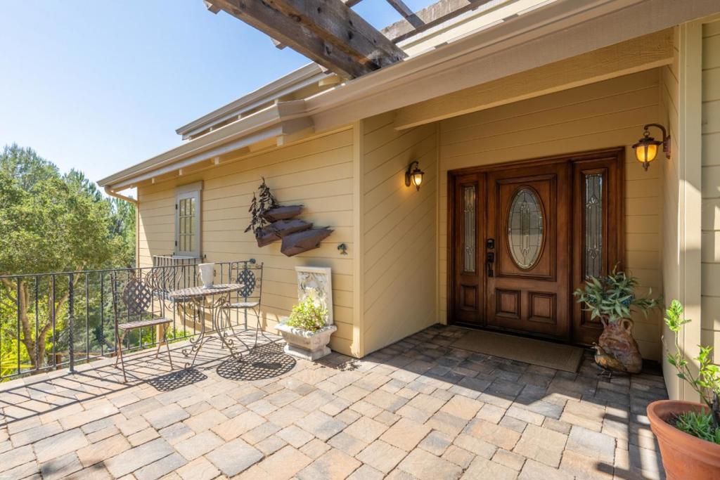 Active for sale at Carmel Valley, CA, Carmel Valley, CA CA and 4 baths