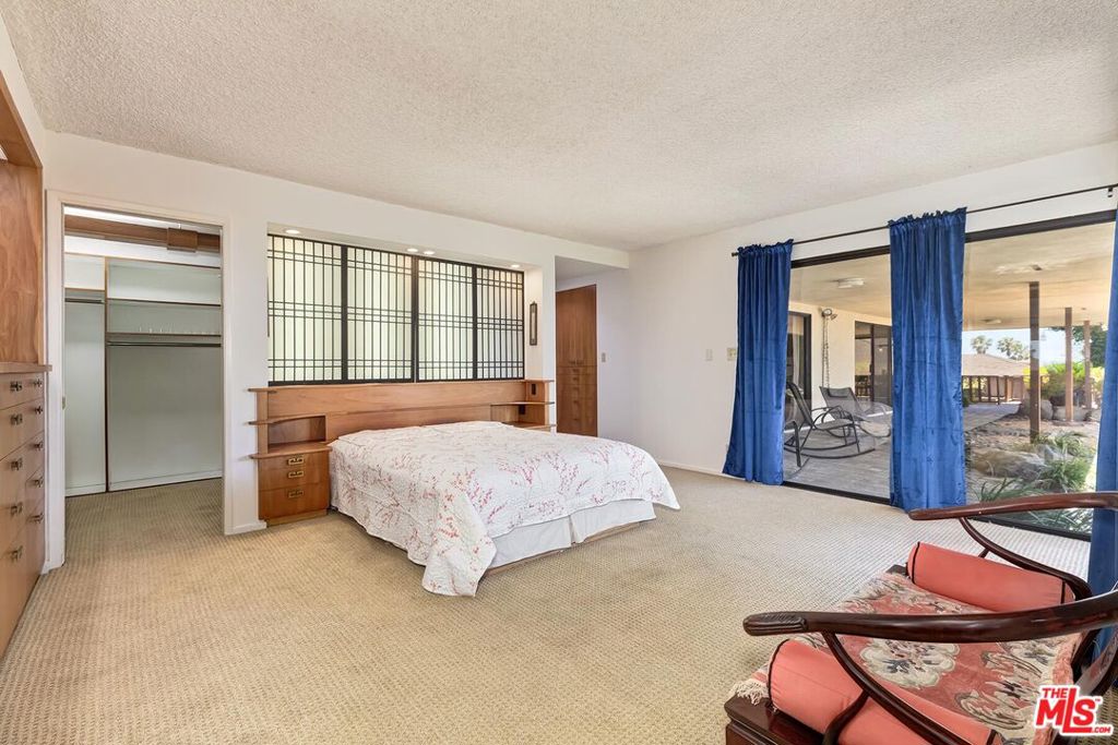 Residential Lease for rent at 5311 Shenandoah Avenue, Los Angeles, Los Angeles County, CA featuring 3 beds and 4 baths