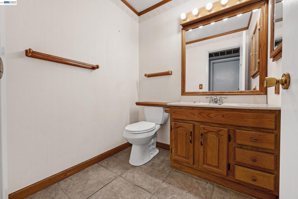 Single Family Residence for sale at 9423 Olympia Fields Dr, San Ramon, CA featuring 5 beds and 3 baths