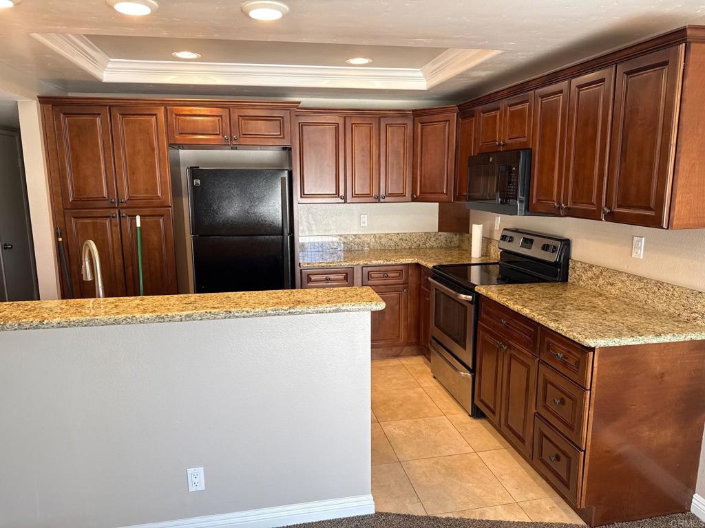 Condominium for sale at 11820 Camanito Ronaldo 220, San Diego, CA featuring 2 beds and 2 baths