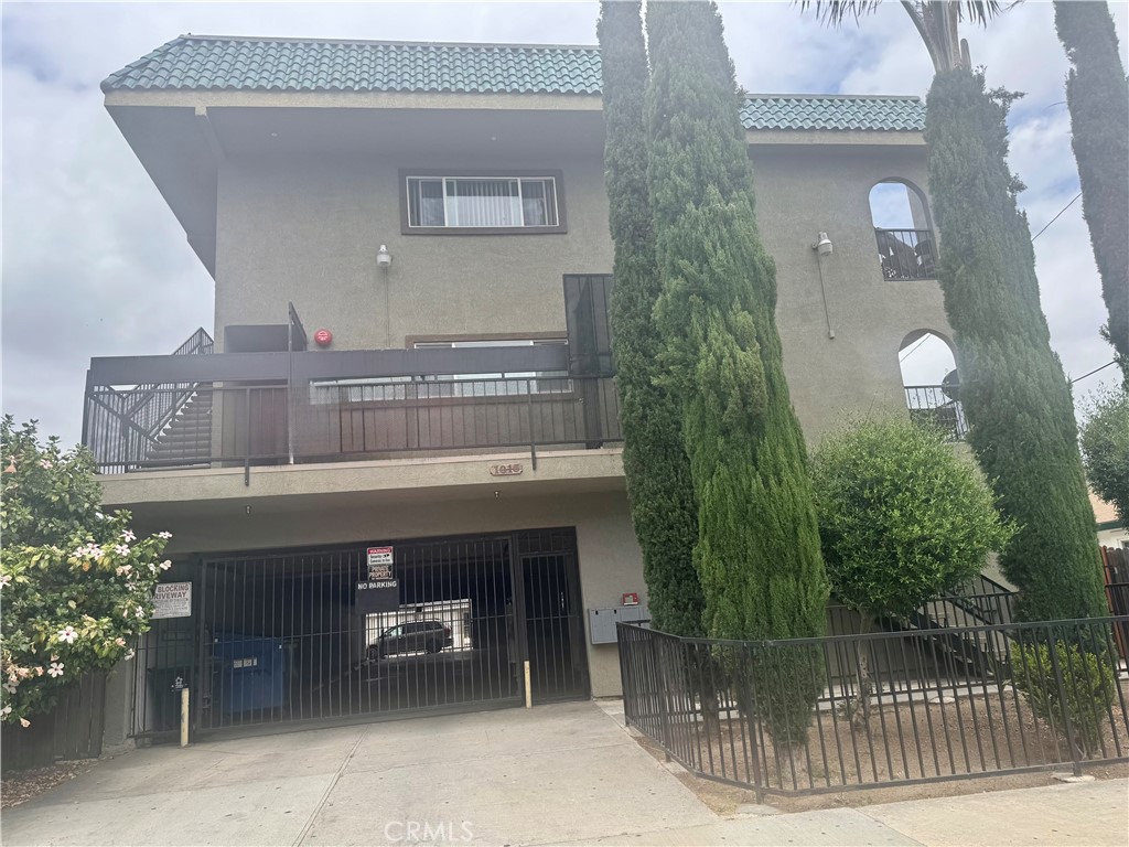 Residential Lease for rent at 1015 Parton Street G, Santa Ana, Orange County, CA featuring 1 bed and 1 bath