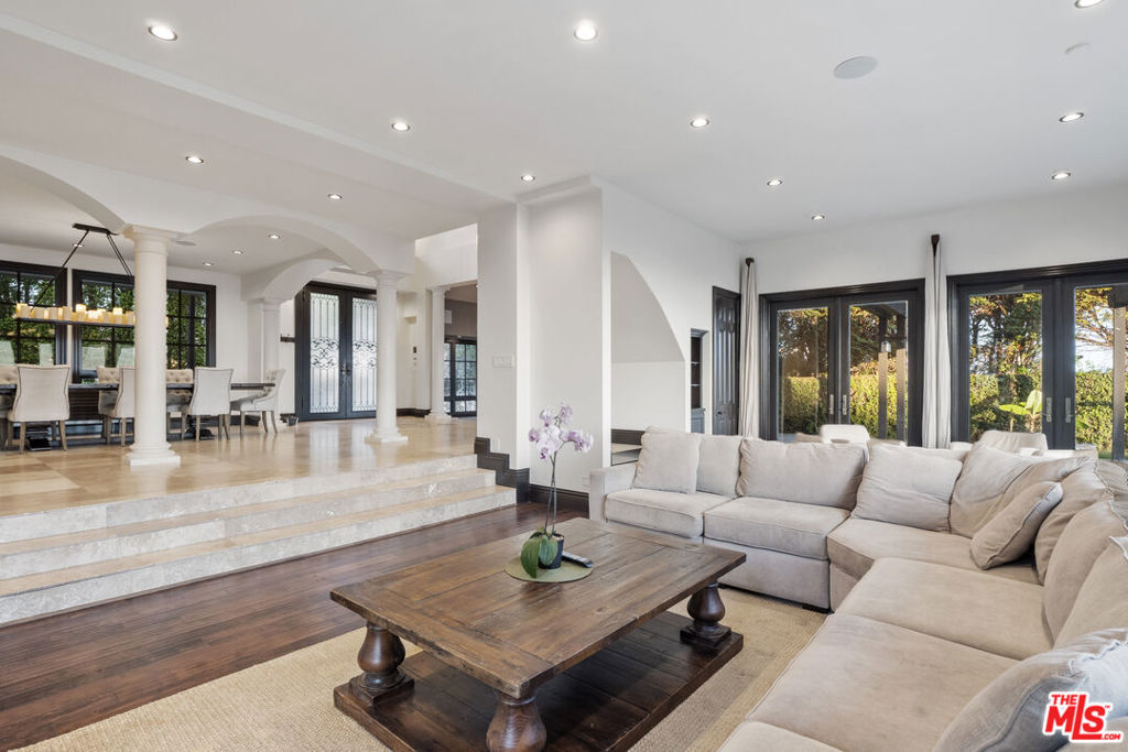 Residential Lease for rent at 24753 Vantage Point Terrace, Malibu, Los Angeles County CA featuring 7 beds and 6 baths