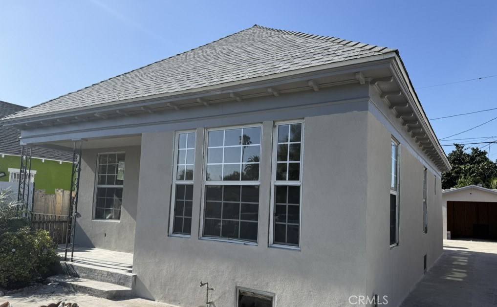 Single Family Residence for sale at 1546 W 70th Street, Los Angeles, CA featuring 3 beds and 2 baths