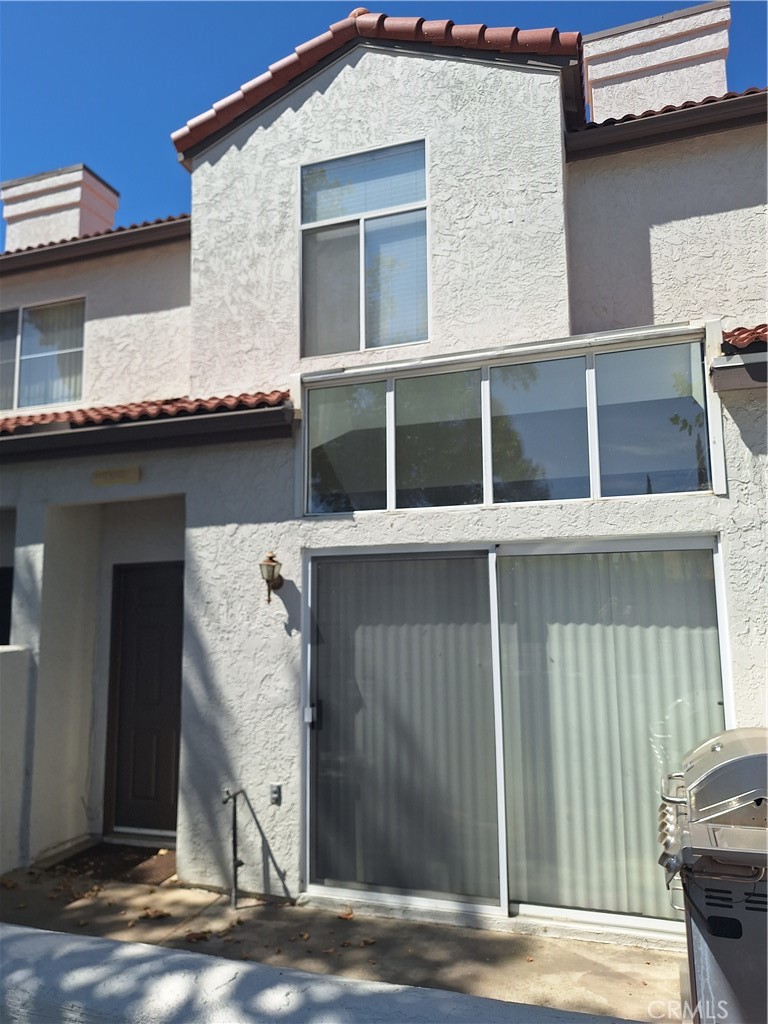 Townhouse for rent at 29588 Courtney, Temecula, CA featuring 3 beds and 3 baths