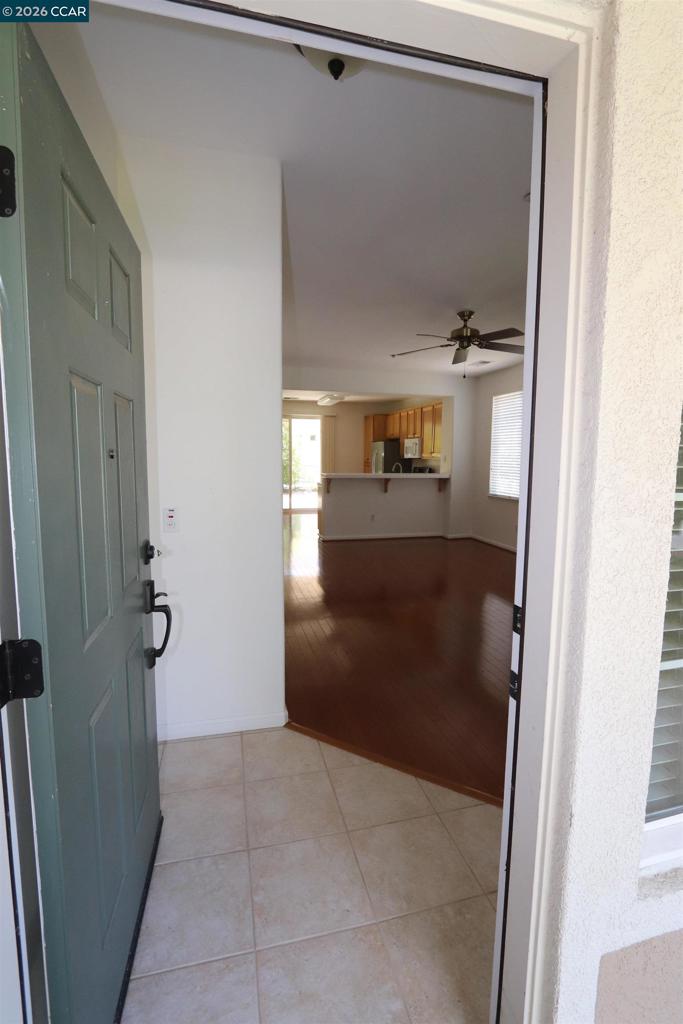 Single Family Residence for rent at 567 Quindell Way, Brentwood, CA featuring 2 beds and 2 baths