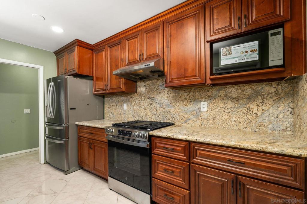 Residential Lease for rent at 3867 35th St, San Diego, San Diego County CA featuring 3 beds and 2 baths