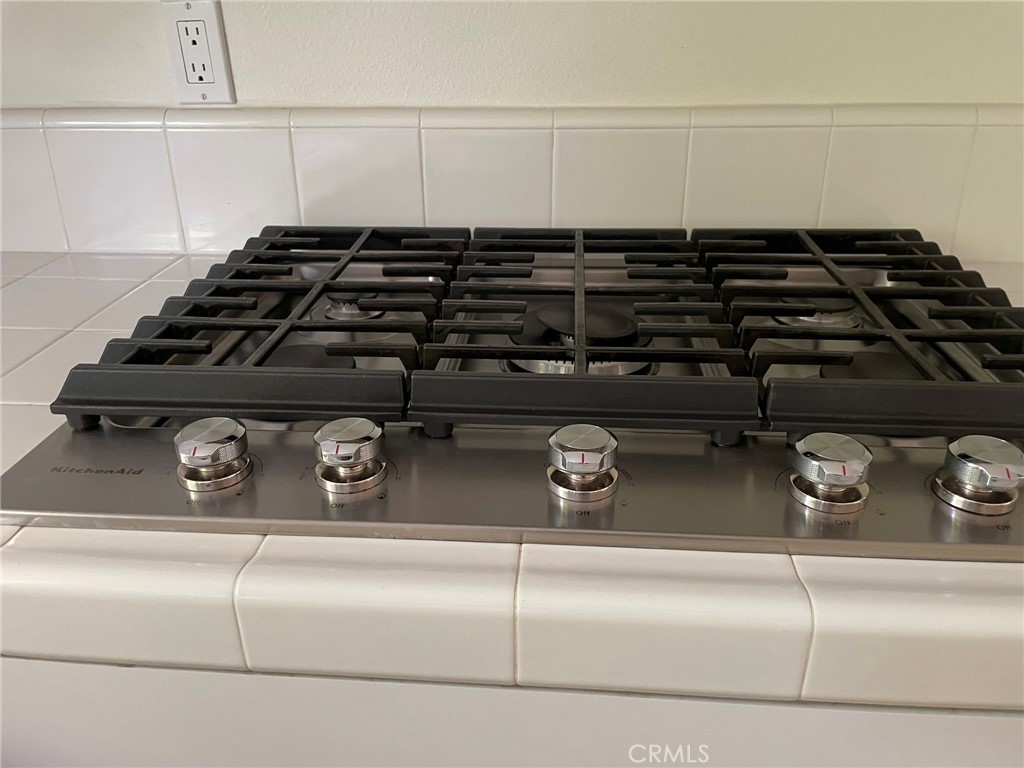 Residential Lease for rent at 33722 Chula Vista Ave #B, Dana Point, Orange County, CA featuring 2 beds and 3 baths