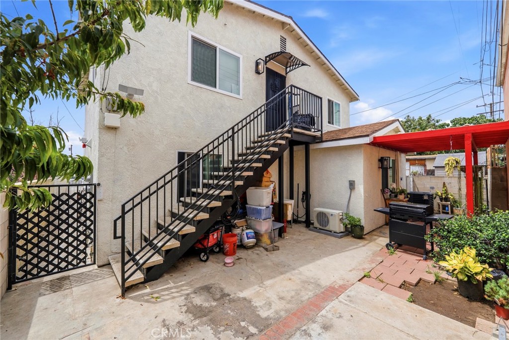 Triplex for sale at 622 Eastmont, Los Angeles, CA