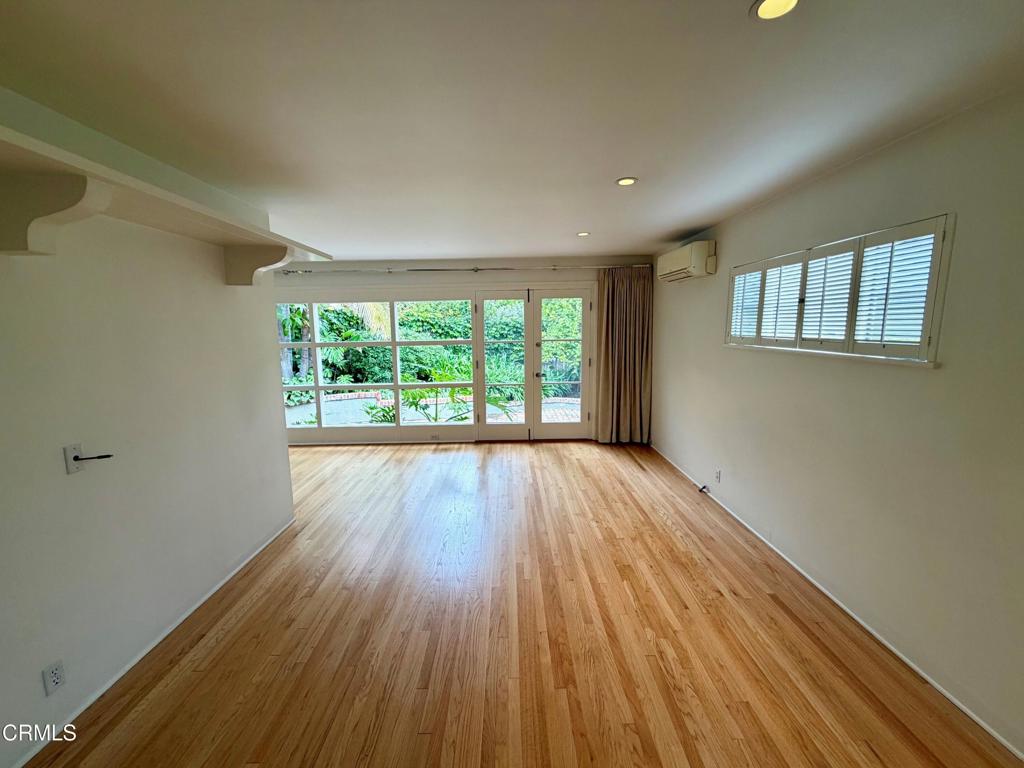 Residential Lease for rent at 4321 Finley Avenue, Los Angeles, Los Angeles County CA featuring 1 bed and 1 bath