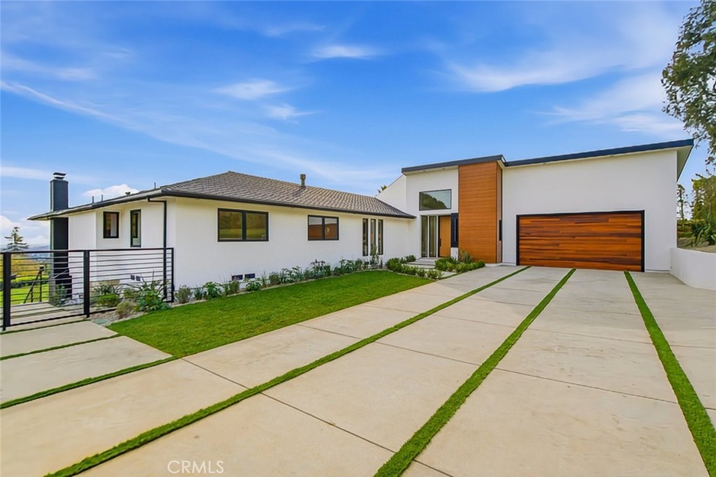 Residential Lease for rent at 1764 E Loma Alta, Altadena, Los Angeles CA featuring 4 beds and 5 baths