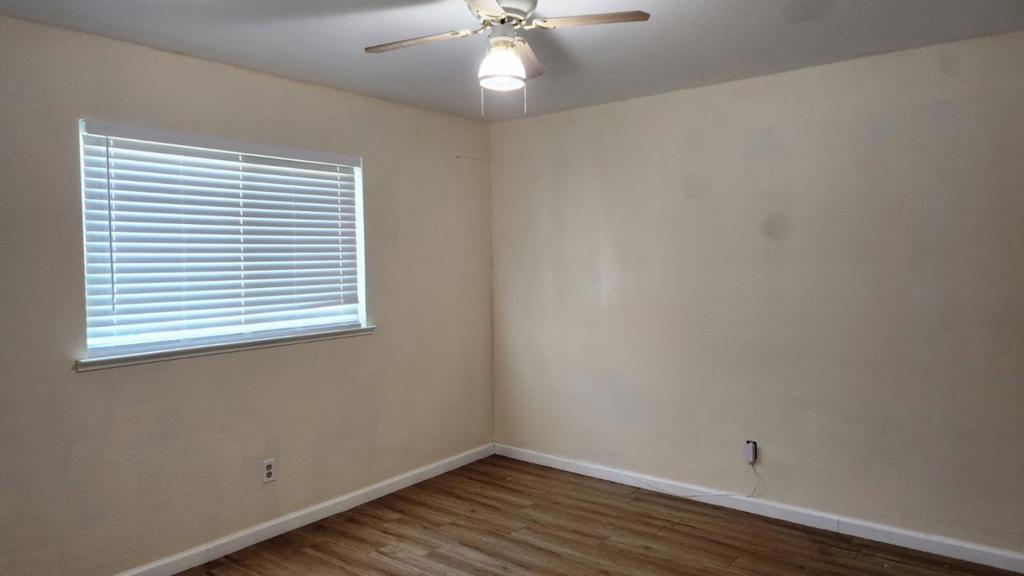 Residential Lease for rent at 1385 Wimbledon Court, Manteca, CA featuring 3 beds and 2 baths