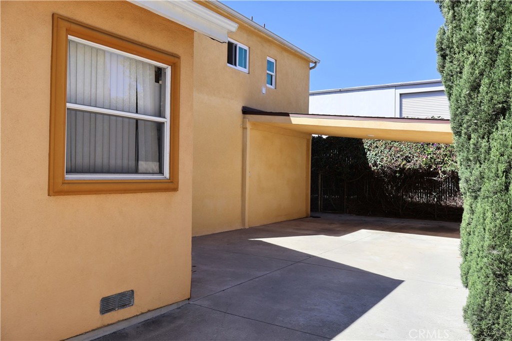Triplex for sale at 3803 Seneca Avenue, Los Angeles, CA