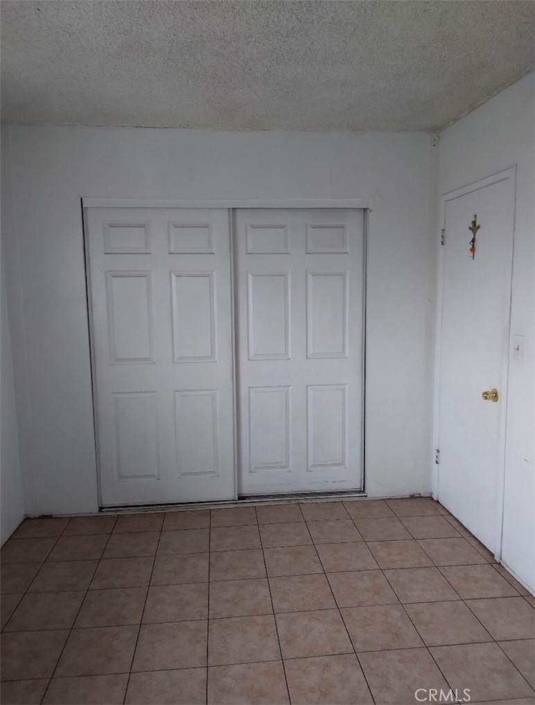Residential Lease for rent at 10936 Pope Avenue, Lynwood CA featuring 2 beds and 1 bath