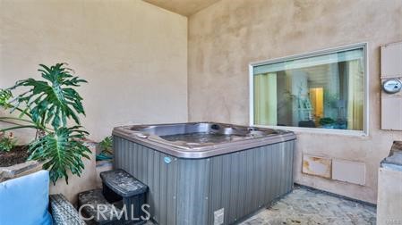 Residential Lease for rent at 31736 Seacliff Drive, Laguna Beach, Orange County, CA and 1 bath