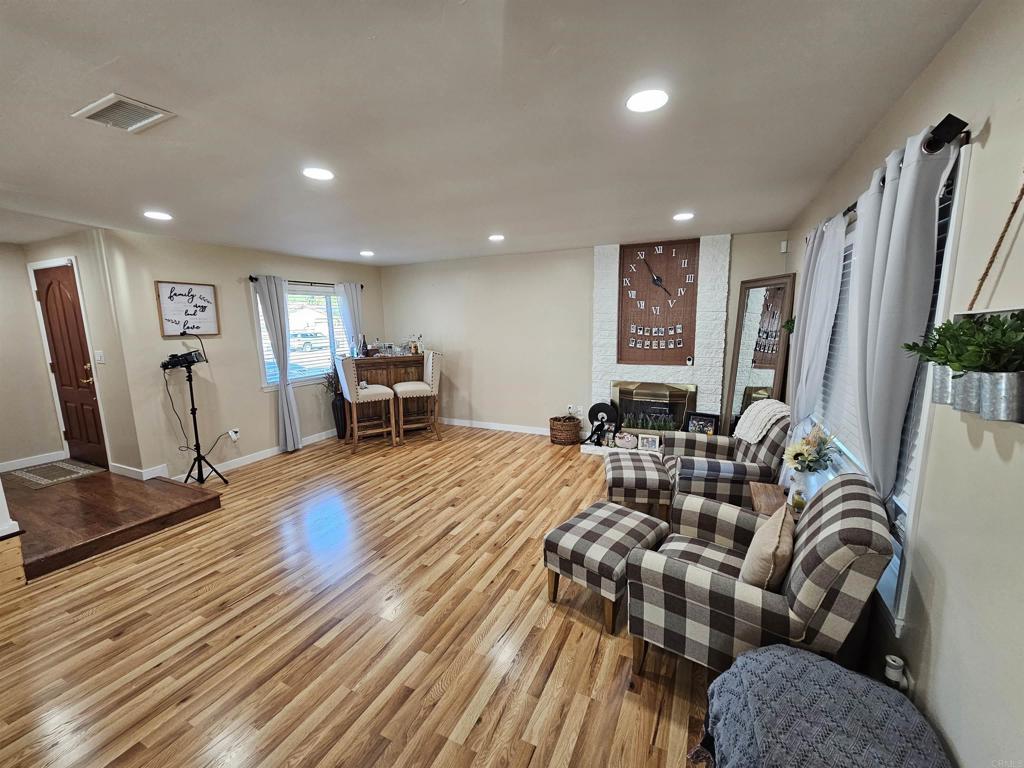 Residential Lease for rent at 1658 Point Cabrillo Court, Chula Vista, San Diego County CA featuring 4 beds and 3 baths
