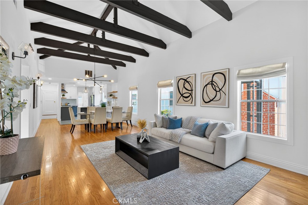 Single Family Residence for sale at 520 N Citrus Avenue, Los Angeles, CA featuring 3 beds and 2 baths