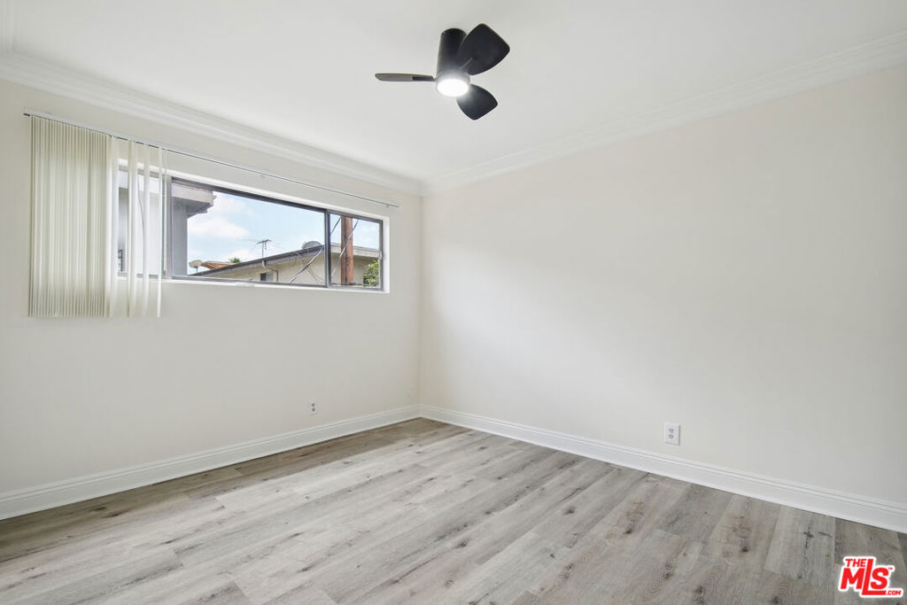 Residential Lease for rent at 7540 Hampton 206, West Hollywood, Los Angeles County CA featuring 2 beds and 2 baths