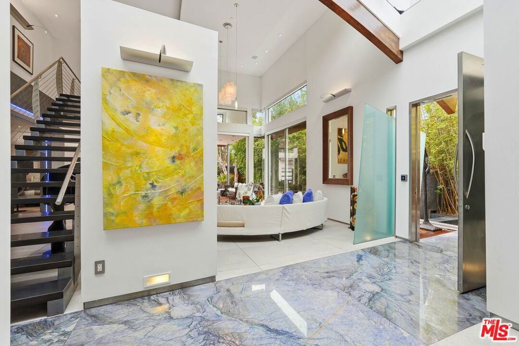 Residential Lease for rent at 624 23rd Street, Santa Monica, Los Angeles County CA featuring 4 beds and 4 baths