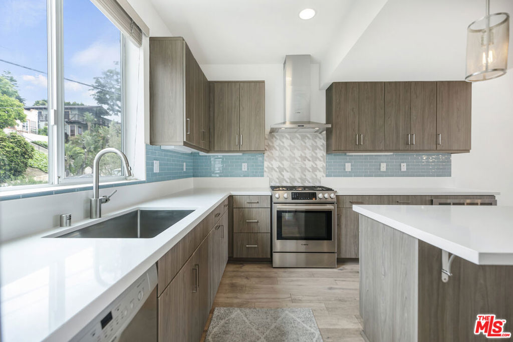 Residential Lease for rent at 1045 Manzanita Street, Los Angeles, Los Angeles County CA featuring 3 beds and 4 baths