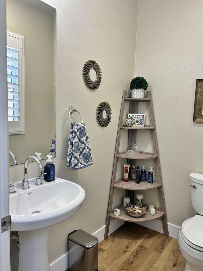 Residential Lease for rent at 7422 Sitio Montilla, Carlsbad, San Diego County CA featuring 3 beds and 3 baths