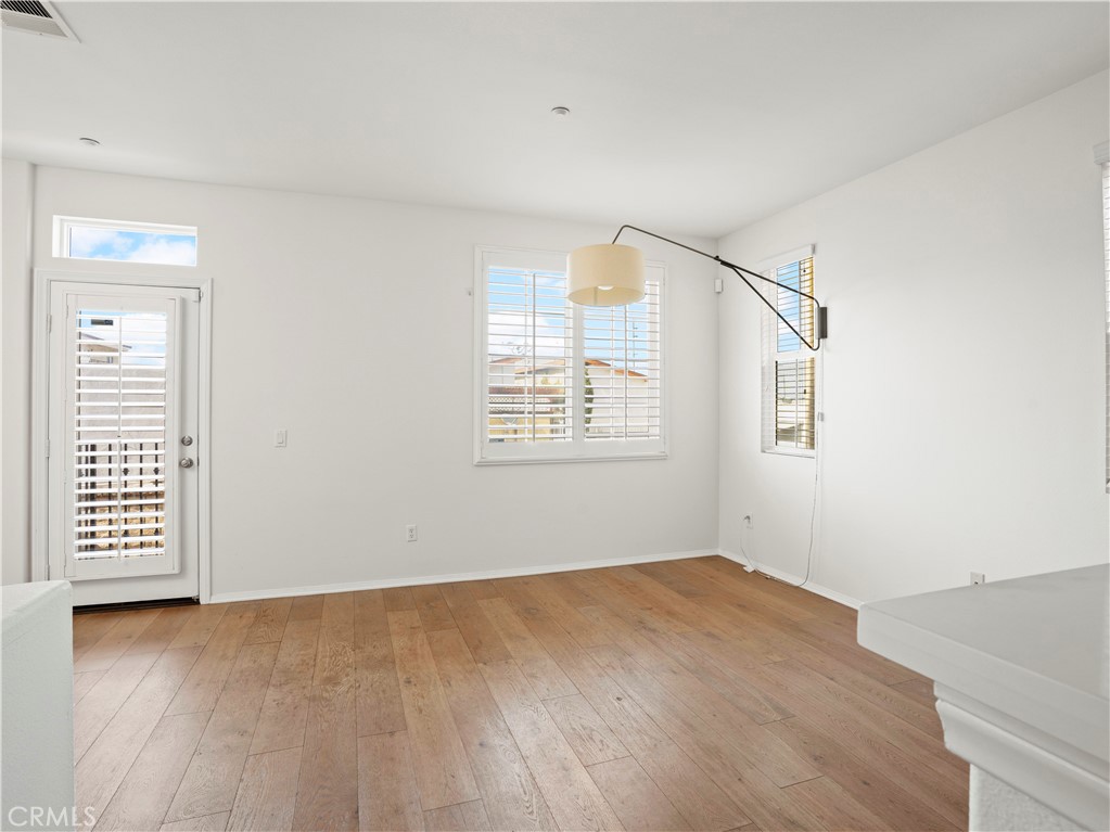Residential Lease for rent at 1309 Songbird, Torrance, Los Angeles County CA featuring 4 beds and 4 baths