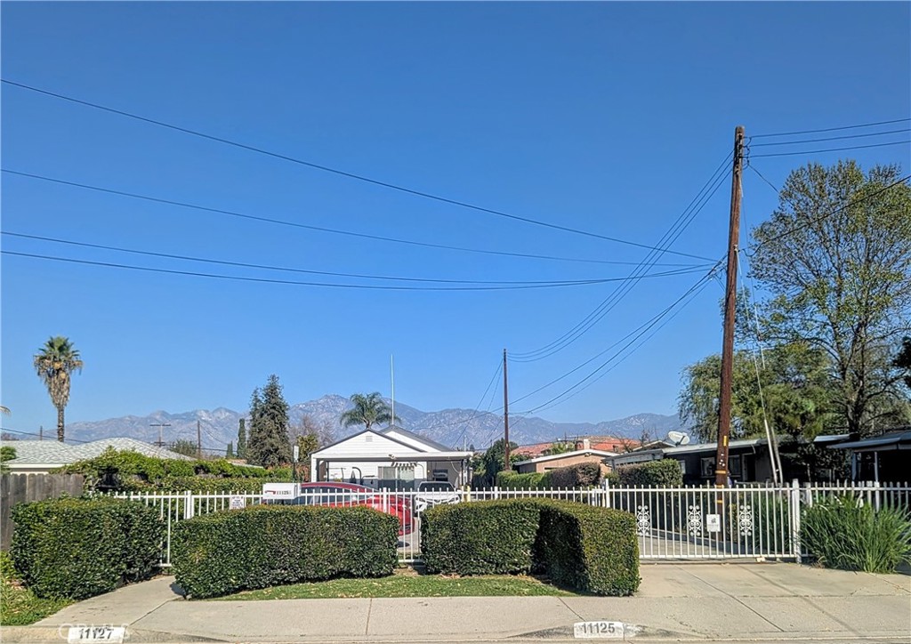 Residential Lease for rent at 11125 Freer Street B, Temple City, Los Angeles County, CA featuring 3 beds and 2 baths