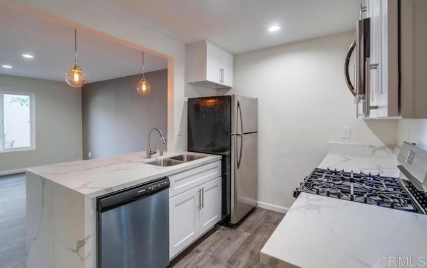Residential Lease for rent at 343 Lansing Circle A, Escondido, San Diego County CA featuring 2 beds and 1 bath