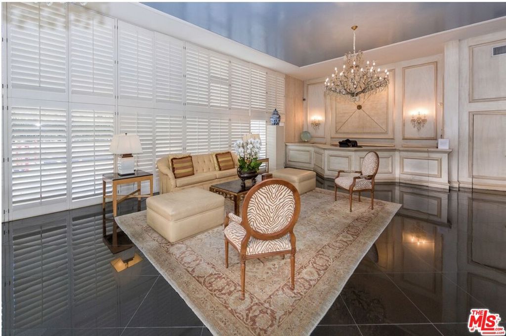 Residential Lease for rent at 10433 Wilshire Boulevard 407, Los Angeles, Los Angeles County CA featuring 2 beds and 3 baths