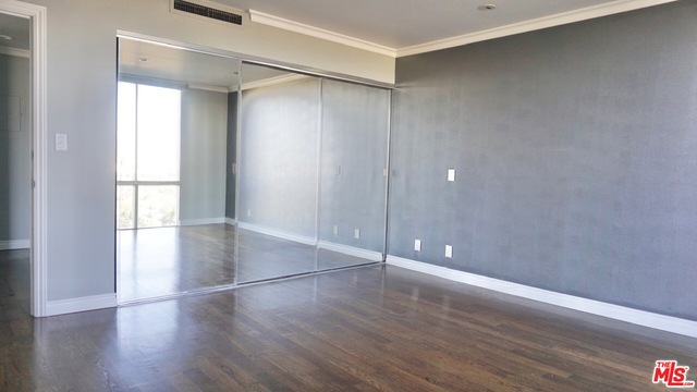 Residential Lease for rent at 2170 CENTURY PARK EAST Parkway 1010, Los Angeles, Los Angeles County CA featuring 1 bed and 1 bath