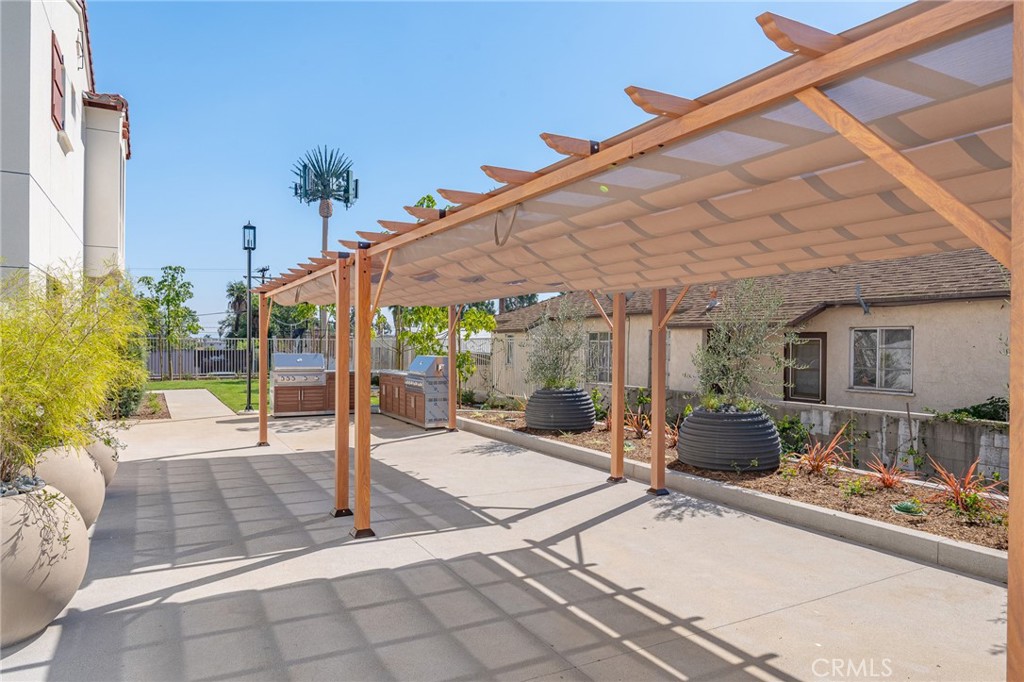 Residential Lease for rent at 180 N New Ave 4, Monterey Park, Los Angeles County CA featuring 2 beds and 3 baths