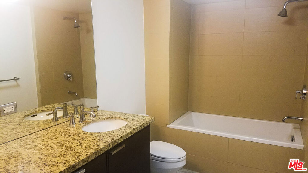 Residential Lease for rent at 460 S Spring Street 101, Los Angeles, Los Angeles County CA featuring 2 beds and 2 baths