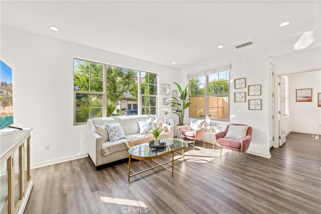 Residential Lease for rent at 56 Bay Laurel, Irvine, Orange County, CA featuring 4 beds and 3 baths