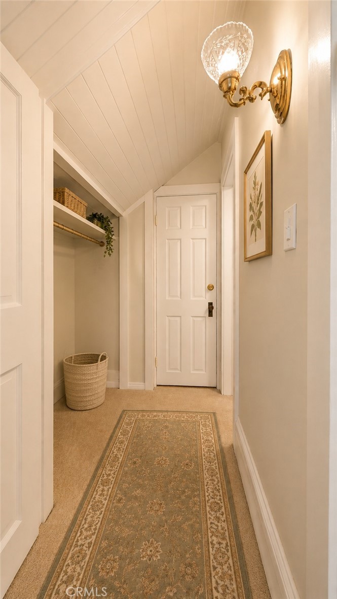 Residential Lease for rent at 225 N Lima St 101, Sierra Madre, Los Angeles County, CA featuring 2 beds and 1 bath