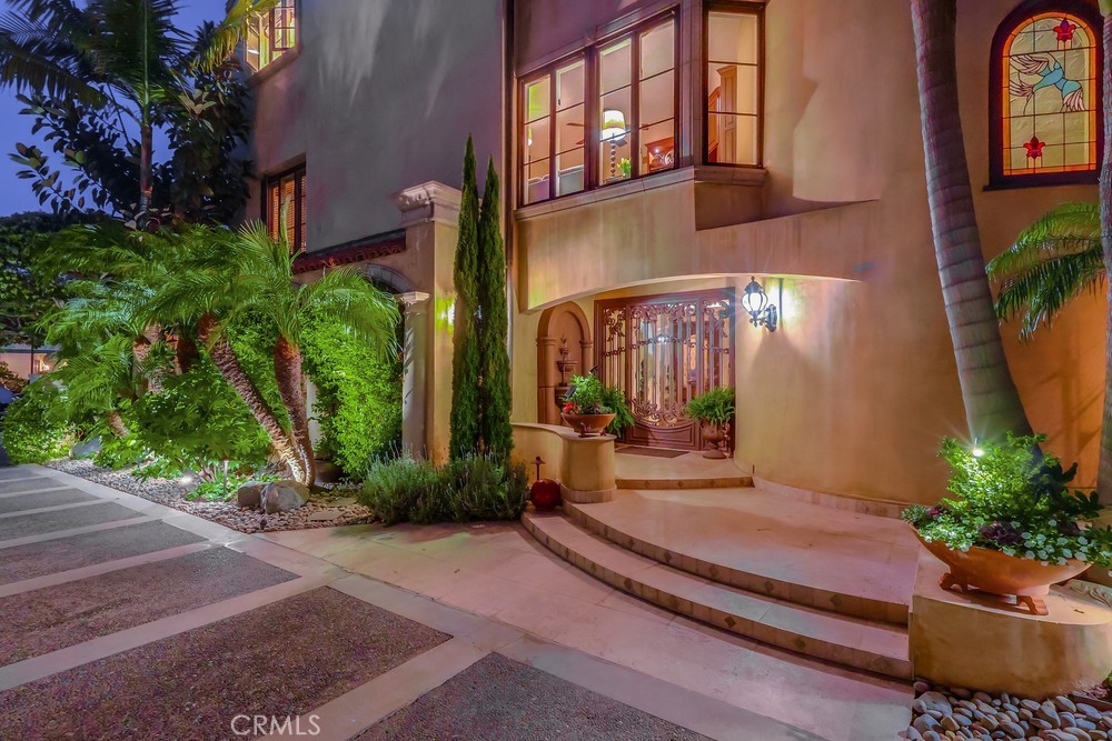 Single Family Residence for sale at 6048 Lido, Long Beach, CA featuring 4 beds and 4 baths