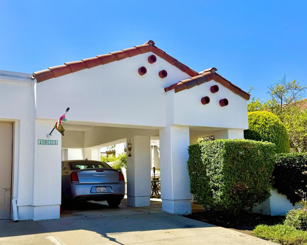 Residential Lease for rent at 4835 Galicia Way, Oceanside, San Diego County CA featuring 2 beds and 2 baths
