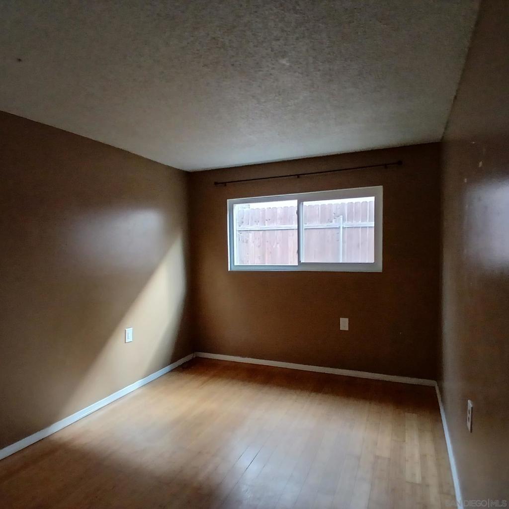 Residential Lease for rent at 4849 54th, San Diego CA featuring 5 beds and 2 baths